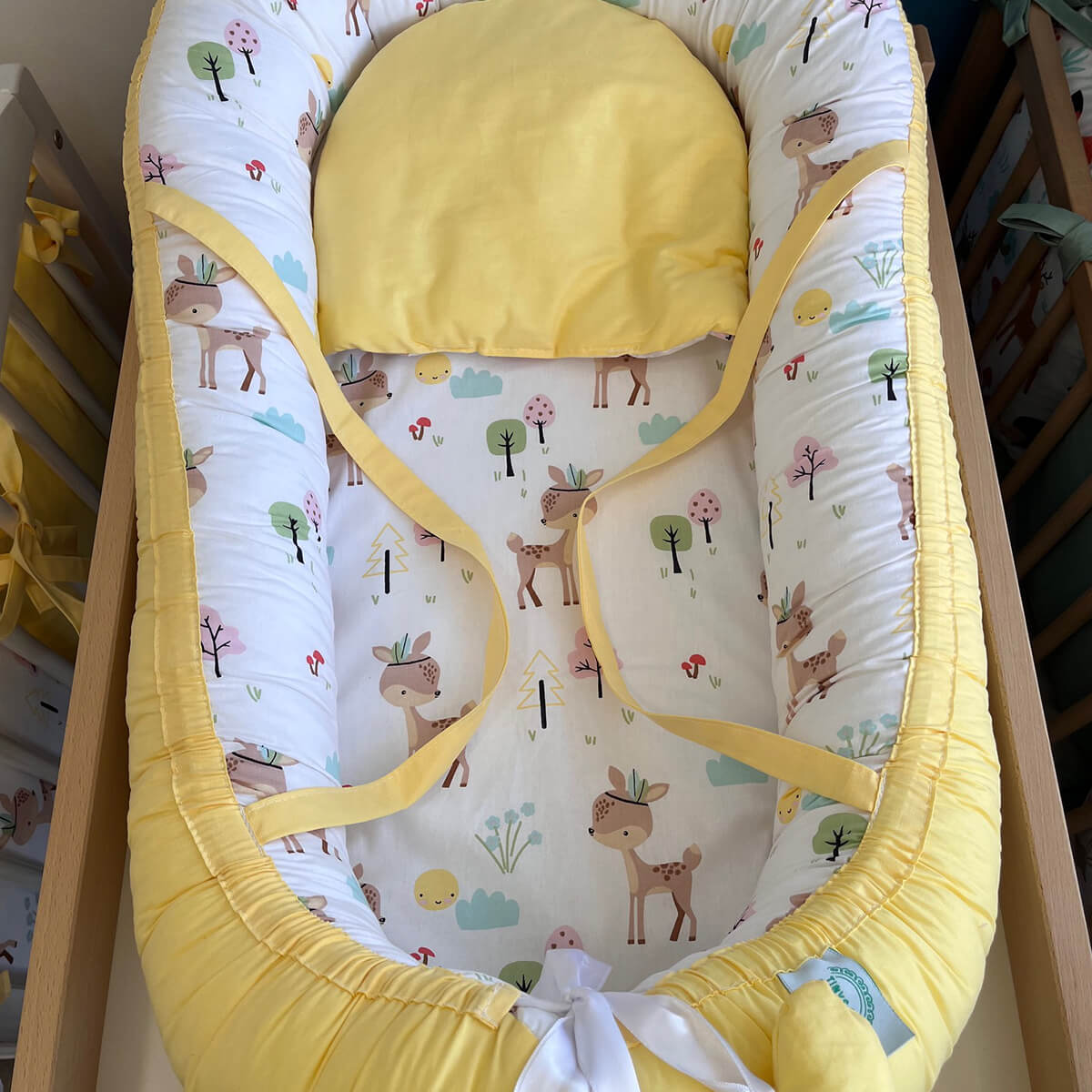 Gnezdo za bebe - lane i žuta